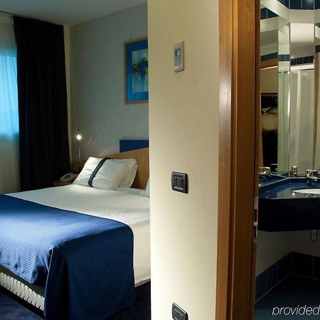 Hotel Mastai Senigallia Rum bild