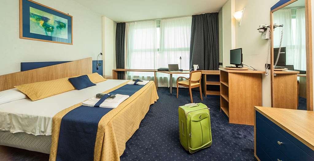 Hotel Mastai Senigallia Rum bild
